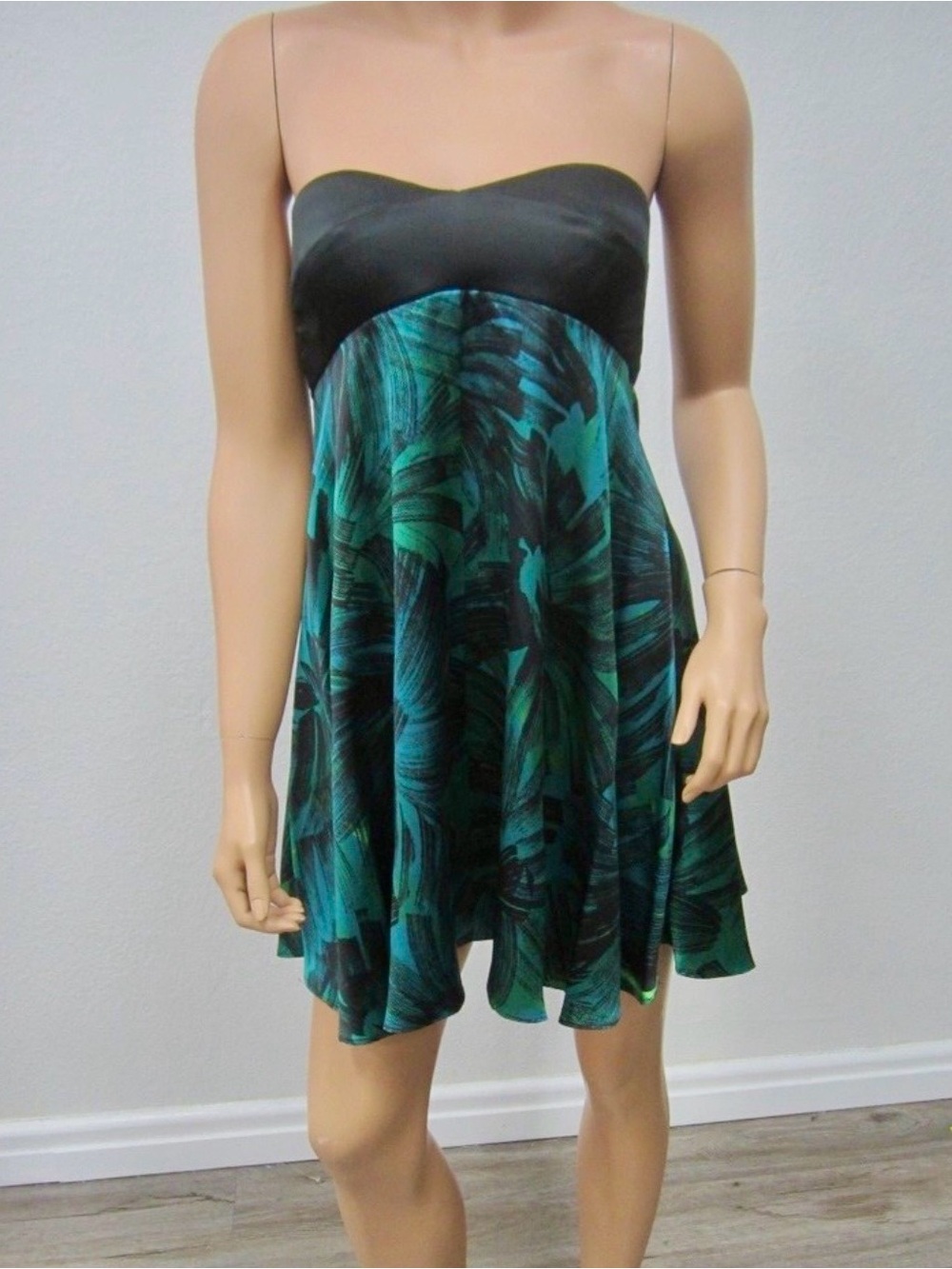 Strapless Silk Bebe Dress 2000’s